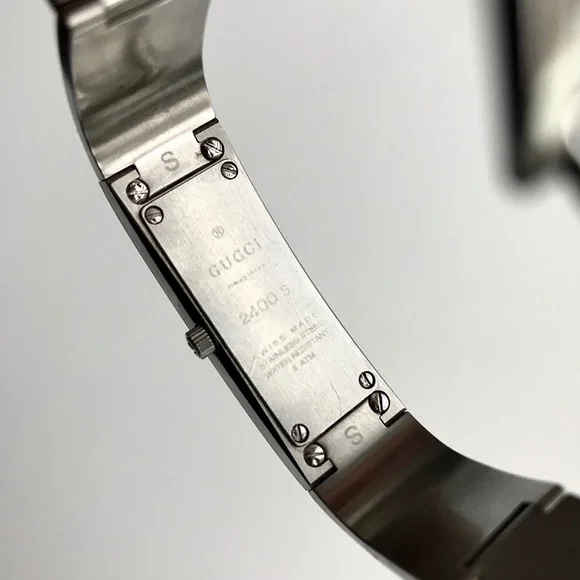 Vintage GUCCI 2400S Watch - Picture 5 of 6